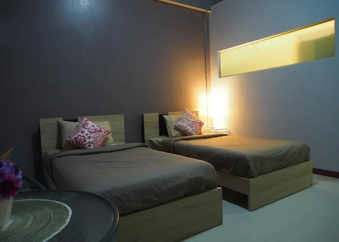 Sriyanar Place 3*